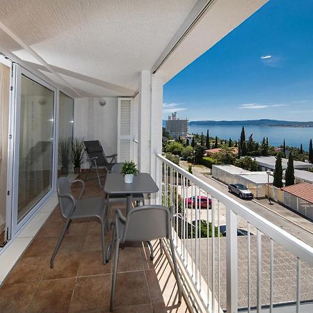 Apartments Casa Bianca Crikvenica Esterno foto