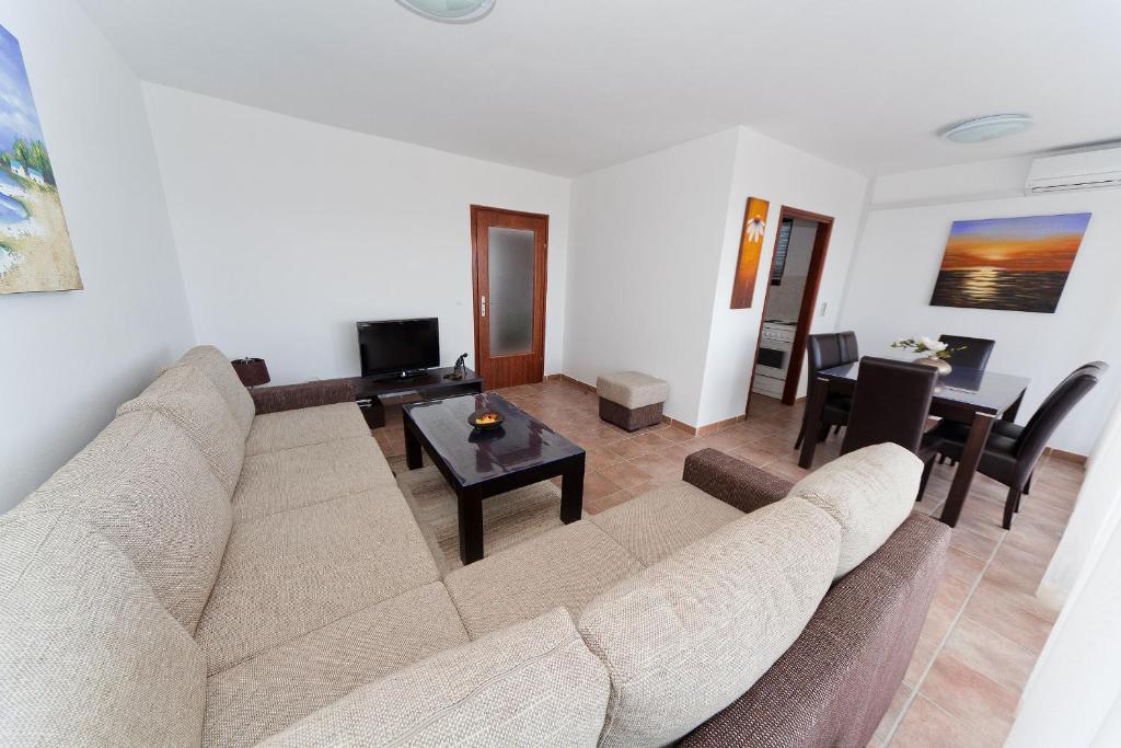 Apartments Casa Bianca Crikvenica Esterno foto