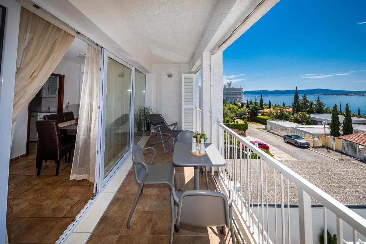 Apartments Casa Bianca Crikvenica Esterno foto